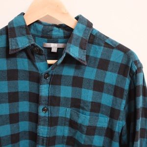 [Uniqlo] Black and Blue Flannel